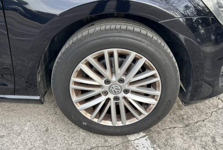 Volkswagen Golf 7 1.2 TSI 105 CUP 5p / Distribution OK / Toit Ouvrant / Radars AV AR / ACC