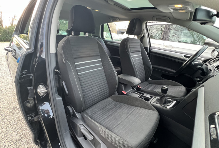 Volkswagen Golf 7 1.2 TSI 105 CUP 5p / Distribution OK / Toit Ouvrant / Radars AV AR / ACC