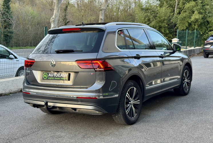 Volkswagen Tiguan 1.4 TSi 150 CARAT EXCLUSIVE DSG6 * TOIT OUVRANT * ATTELAGE * DYNAUDIO * TETE HAUTE