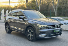 Volkswagen Tiguan 1.4 TSi 150 CARAT EXCLUSIVE DSG6 * TOIT OUVRANT * ATTELAGE * DYNAUDIO * TETE HAUTE