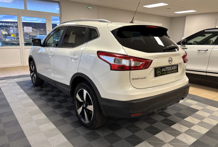 Nissan Qashqai 1.2 DIG-T 16V 2WD 115 CONNECT EDITION / TOIT PANORAMIQUE