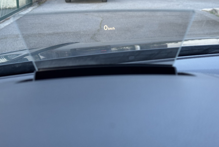 Volkswagen Tiguan 1.4 TSi 150 CARAT EXCLUSIVE DSG6 * TOIT OUVRANT * ATTELAGE * DYNAUDIO * TETE HAUTE