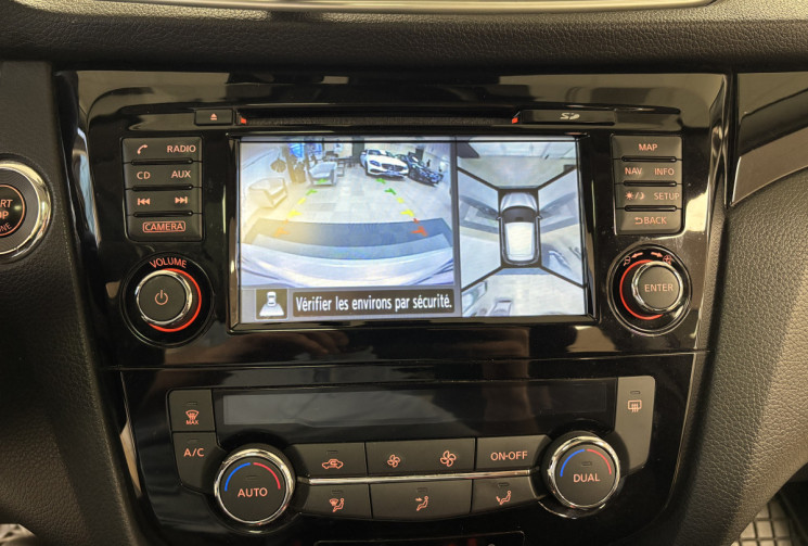 Nissan Qashqai 1.2 DIG-T 16V 2WD 115 CONNECT EDITION / TOIT PANORAMIQUE