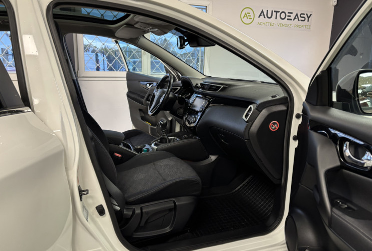Nissan Qashqai 1.2 DIG-T 16V 2WD 115 CONNECT EDITION / TOIT PANORAMIQUE