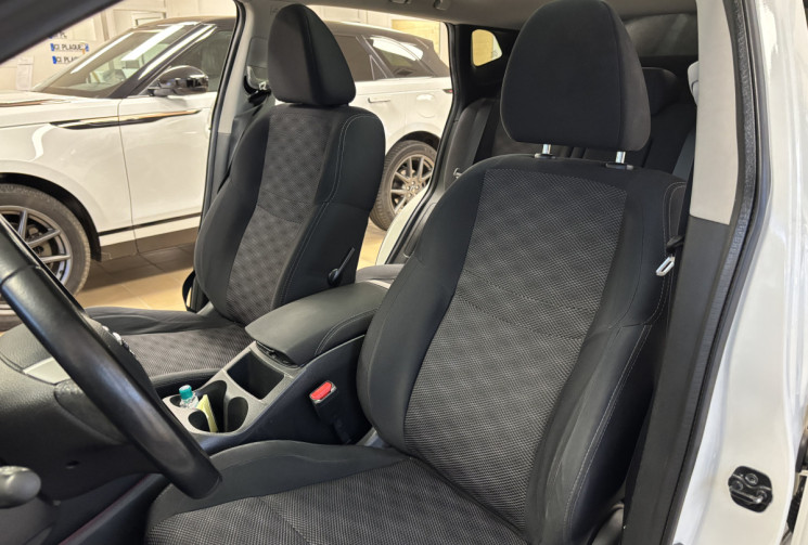 Nissan Qashqai 1.2 DIG-T 16V 2WD 115 CONNECT EDITION / TOIT PANORAMIQUE