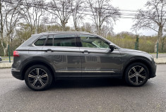 Volkswagen Tiguan 1.4 TSi 150 CARAT EXCLUSIVE DSG6 * TOIT OUVRANT * ATTELAGE * DYNAUDIO * TETE HAUTE