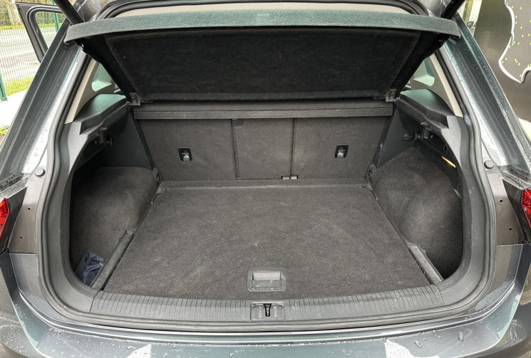 Volkswagen Tiguan 1.4 TSi 150 CARAT EXCLUSIVE DSG6 * TOIT OUVRANT * ATTELAGE * DYNAUDIO * TETE HAUTE