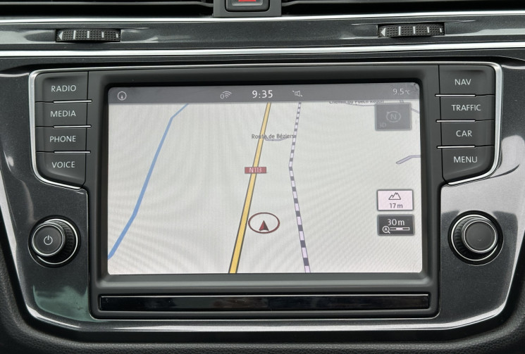 Volkswagen Tiguan 1.4 TSi 150 CARAT EXCLUSIVE DSG6 * TOIT OUVRANT * ATTELAGE * DYNAUDIO * TETE HAUTE