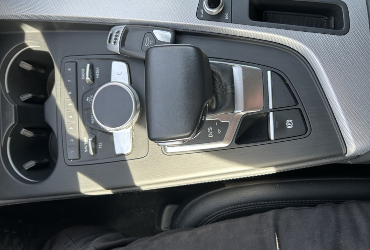 Audi A4 Avant S-Line 2.0 TDI 190 cv BVA S-Tronic 7