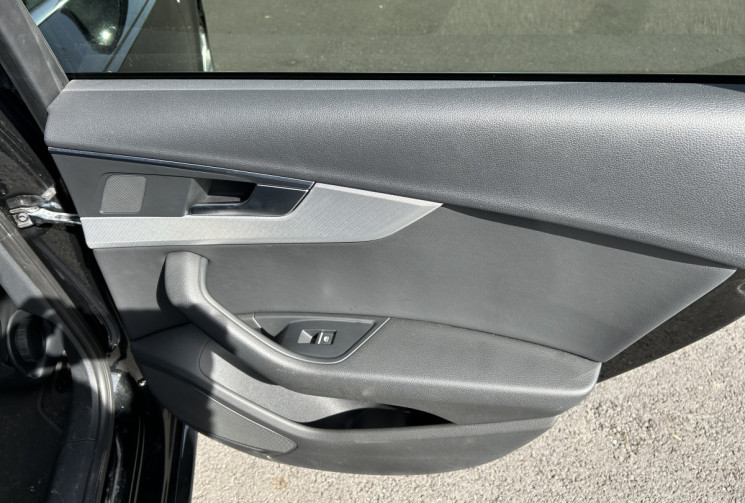 Audi A4 Avant S-Line 2.0 TDI 190 cv BVA S-Tronic 7