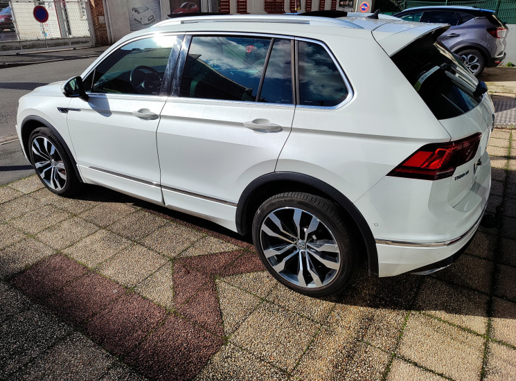 Volkswagen Tiguan R-LINE 2.0 Bi-TDI 240 DSG7 4Motion / SUIVI VOLKSWAGEN / VIRTUAL COCKPIT