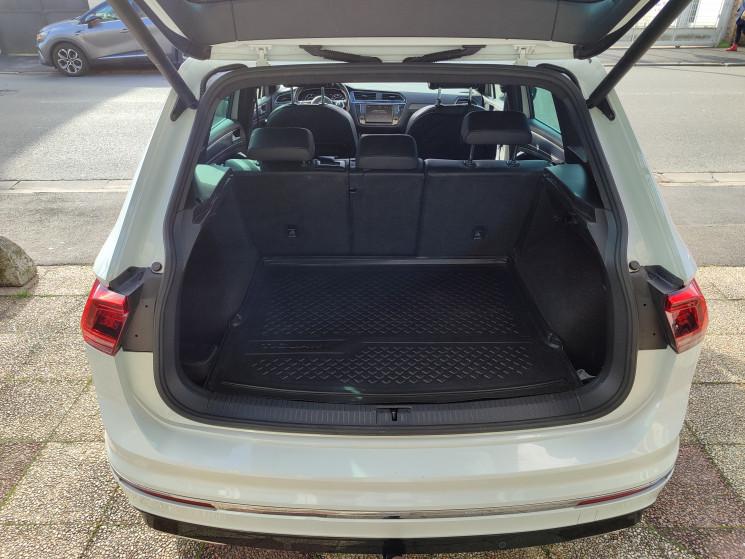Volkswagen Tiguan R-LINE 2.0 Bi-TDI 240 DSG7 4Motion / SUIVI VOLKSWAGEN / VIRTUAL COCKPIT