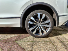 Volkswagen Tiguan R-LINE 2.0 Bi-TDI 240 DSG7 4Motion / SUIVI VOLKSWAGEN / VIRTUAL COCKPIT
