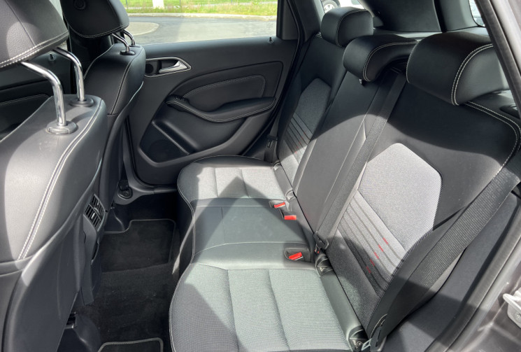 Mercedes Classe B Phase 2 180 1.6 i 7G-DCT 122 cv SENSATION