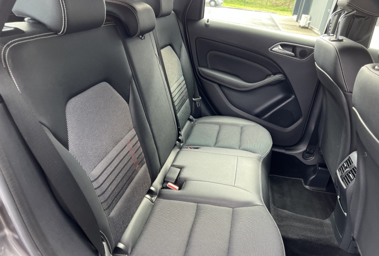 Mercedes Classe B Phase 2 180 1.6 i 7G-DCT 122 cv SENSATION