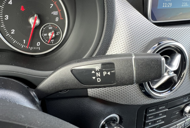 Mercedes Classe B Phase 2 180 1.6 i 7G-DCT 122 cv SENSATION