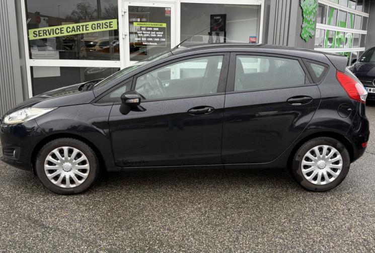 Ford Fiesta VI Phase 2 5 portes 1.0 SCTi EcoBoost 100 cv Titanium