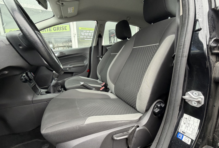 Ford Fiesta VI Phase 2 5 portes 1.0 SCTi EcoBoost 100 cv Titanium