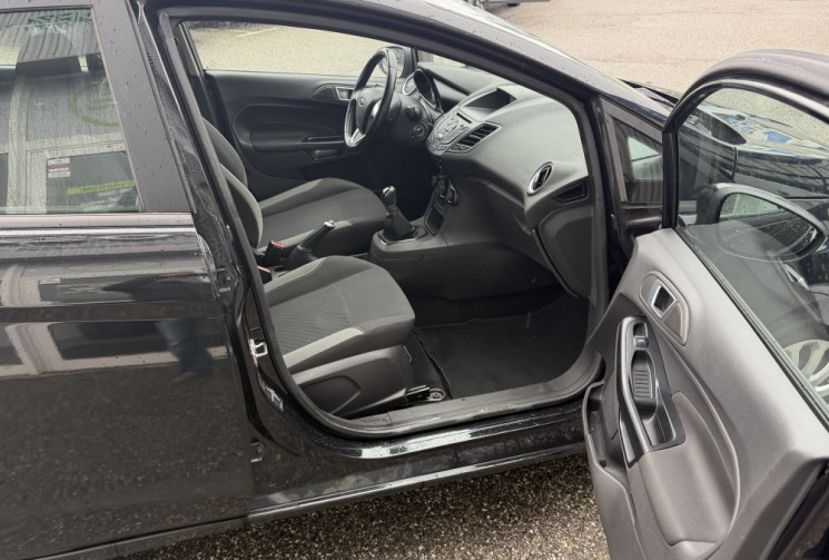 Ford Fiesta VI Phase 2 5 portes 1.0 SCTi EcoBoost 100 cv Titanium