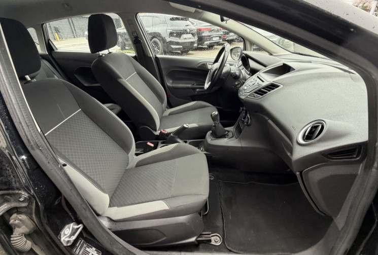 Ford Fiesta VI Phase 2 5 portes 1.0 SCTi EcoBoost 100 cv Titanium