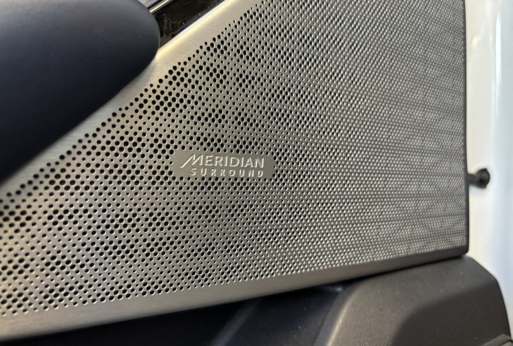 Land-Rover Range Rover Velar PHASE 2 P400E 2.0 I 404 PHEV AWD R DYNAMIC / TOIT OUVRANT /SON MERIDIAN