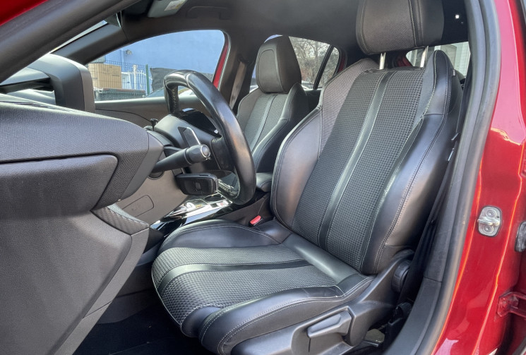 Peugeot 208  1.2 PureTech 12V S&S 130 Ch EAT8 GT Line 