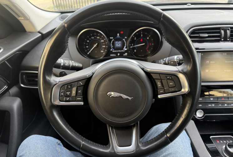 Jaguar F-Pace 2.0D Prestige 4x4 BVA8