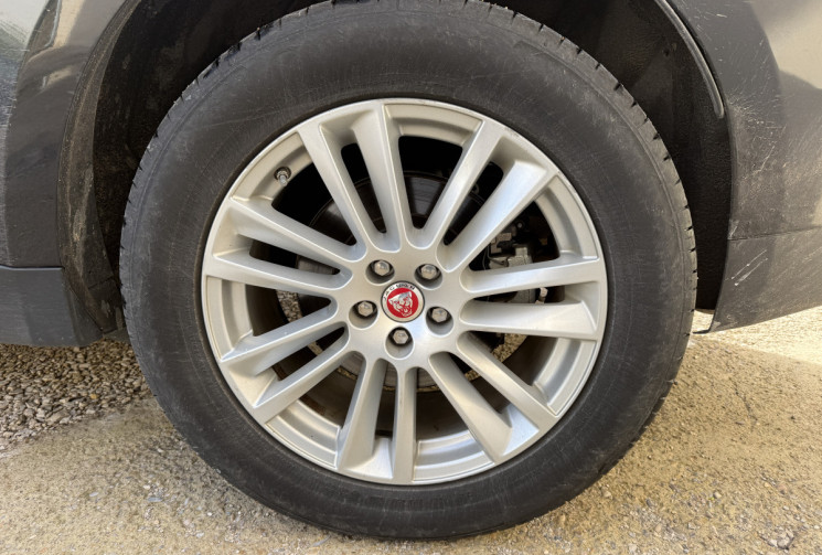 Jaguar F-Pace 2.0D Prestige 4x4 BVA8