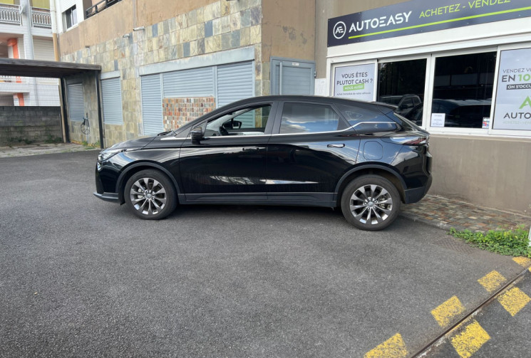 GEELY Geometry C  204 cv