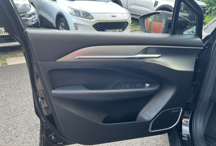 GEELY Geometry C  204 cv