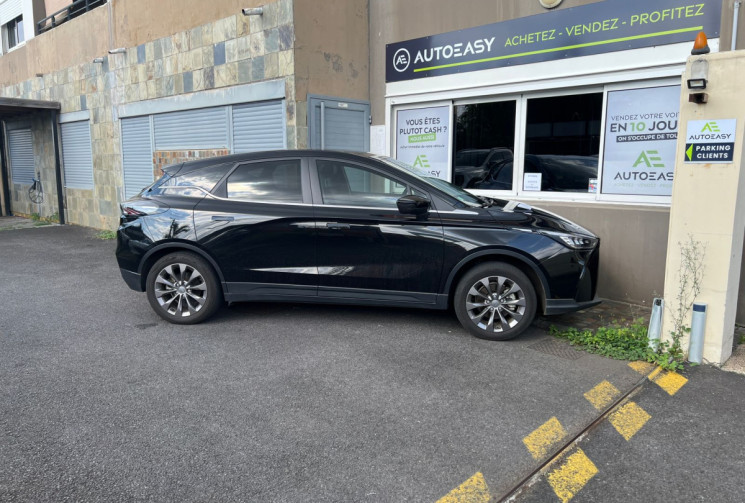 GEELY Geometry C  204 cv