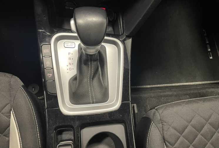 Kia Ceed Kia CEED GT Line Business DCT7 MHEV / 2ième main/ carnet d'entretien KIA
