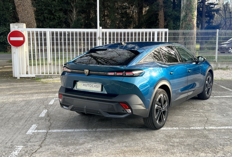 Peugeot 408 Hybrid 136 Allure e-DCS6 / Moteur à Chaine / Caméra 360 / Jantes 19