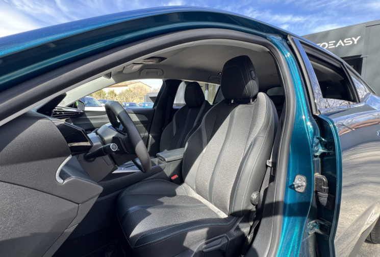 Peugeot 408 Hybrid 136 Allure e-DCS6 / Moteur à Chaine / Caméra 360 / Jantes 19