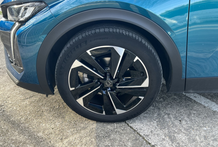 Peugeot 408 Hybrid 136 Allure e-DCS6 / Moteur à Chaine / Caméra 360 / Jantes 19