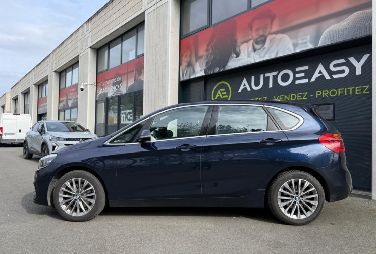 BMW SERIE 2 ACTIVETOURER  F45 LCI 218d 150 ch  Luxury SUIVIS BMW - Toit Ouvrant - Sieges chauffant