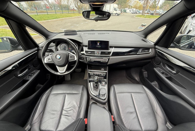 BMW SERIE 2 ACTIVETOURER  F45 LCI 218d 150 ch  Luxury SUIVIS BMW - Toit Ouvrant - Sieges chauffant