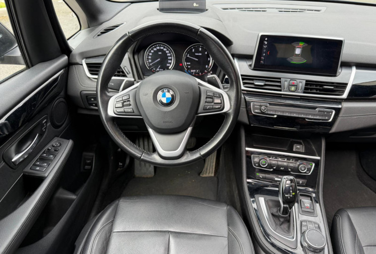 BMW SERIE 2 ACTIVETOURER  F45 LCI 218d 150 ch  Luxury SUIVIS BMW - Toit Ouvrant - Sieges chauffant