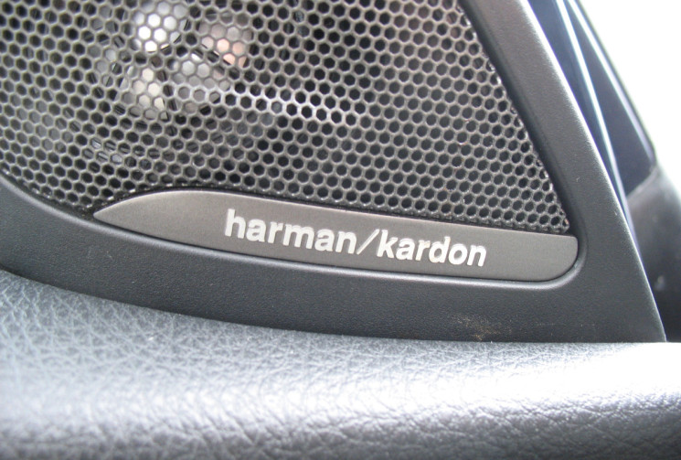 BMW Série 1  118d 143 LOUNGE+ 5 PORTES - CHAINE REMPLACEE