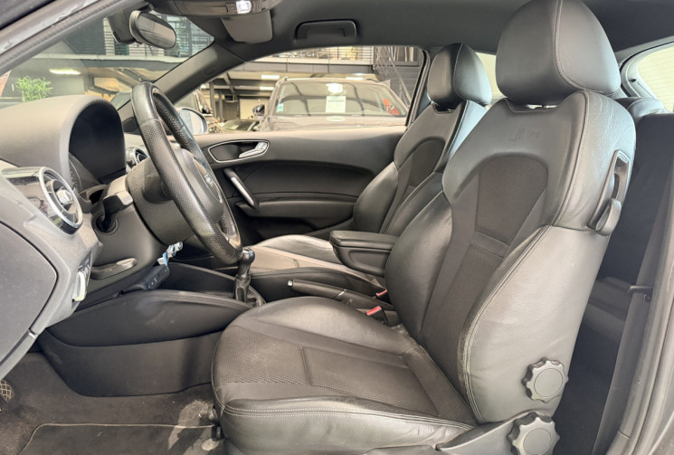 Audi A1 1.2 TFSI 86 ch S-LINE 3P 1ERE MAIN