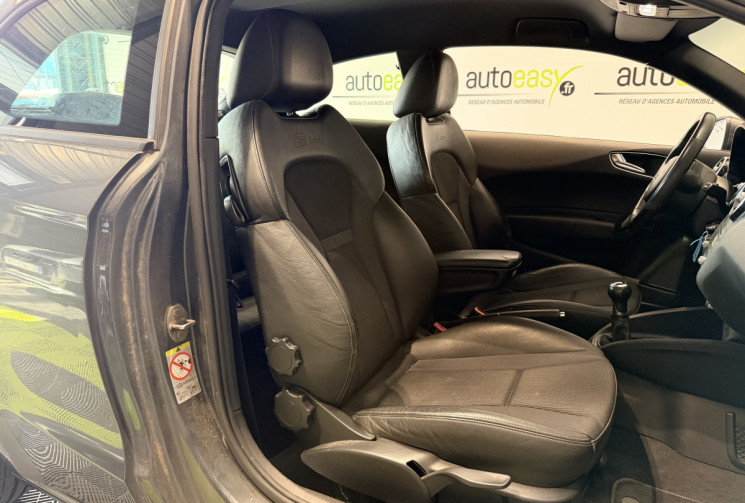 Audi A1 1.2 TFSI 86 ch S-LINE 3P 1ERE MAIN