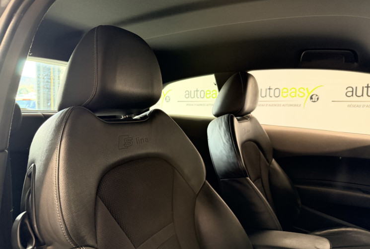 Audi A1 1.2 TFSI 86 ch S-LINE 3P 1ERE MAIN