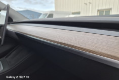 Tesla Model Y STANDARD 299 CV * 1ER MAIN * 4 NOUVEAUX PNEUS 