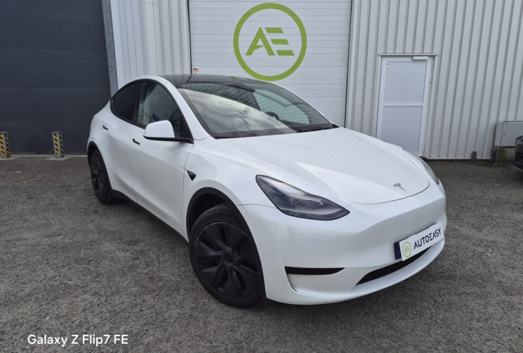 Tesla Model Y STANDARD 299 CV * 1ER MAIN * 4 NOUVEAUX PNEUS 