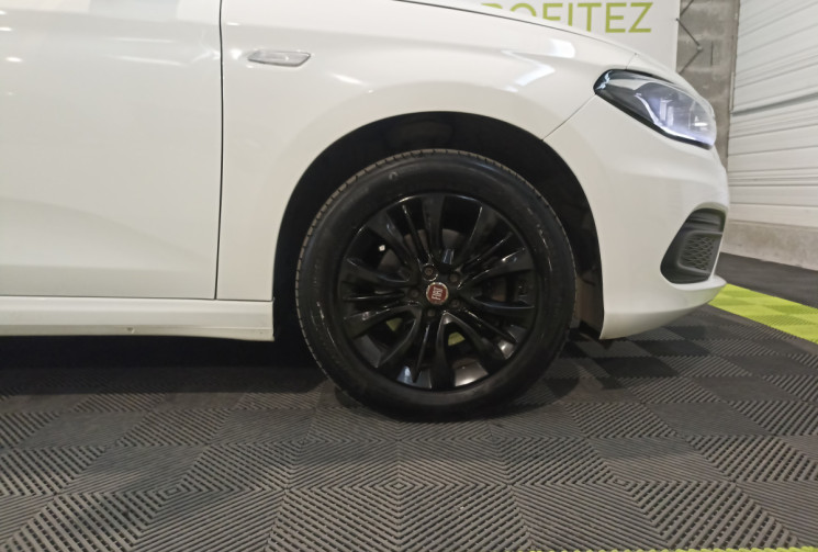 FIAT TIPO 1.3 MultiJet 95 ch Street / Suivi complet Fiat / Moteur à chaîne