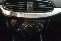FIAT TIPO 1.3 MultiJet 95 ch Street / Suivi complet Fiat / Moteur à chaîne