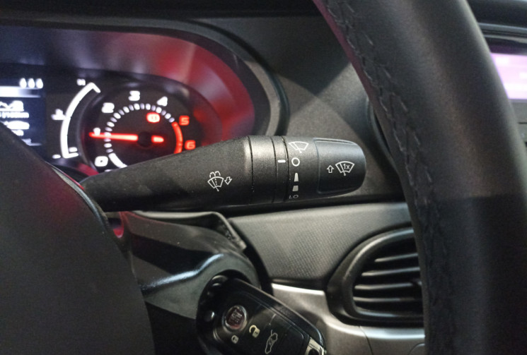 FIAT TIPO 1.3 MultiJet 95 ch Street / Suivi complet Fiat / Moteur à chaîne