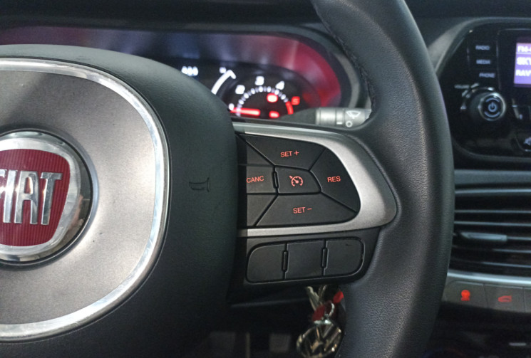 FIAT TIPO 1.3 MultiJet 95 ch Street / Suivi complet Fiat / Moteur à chaîne