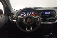 FIAT TIPO 1.3 MultiJet 95 ch Street / Suivi complet Fiat / Moteur à chaîne