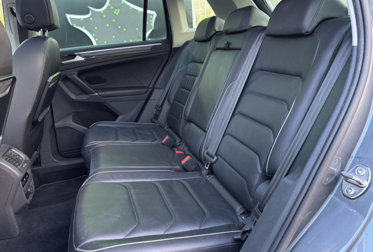 Volkswagen Tiguan 1.4 TSi 150 CARAT EXCLUSIVE DSG6 * TOIT OUVRANT * ATTELAGE * DYNAUDIO * TETE HAUTE